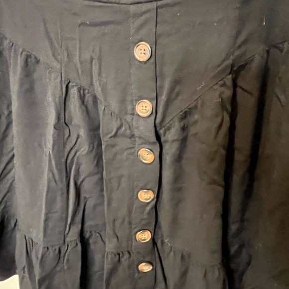 Torrid Button front tired Mini Skirt - Challis Black 00 - Picture 4 of 10